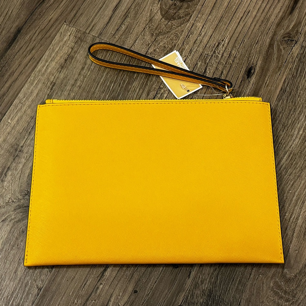 Michael Kors Jet Set Travel XL Zip Clutch Wristlet Leather New - Picture 3 of 6